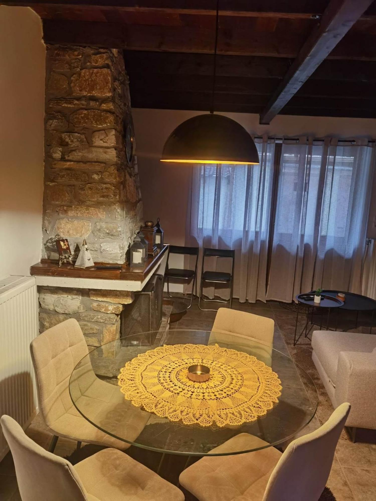 Traditional Stone Cottage in Palio Elatohori Esterno foto
